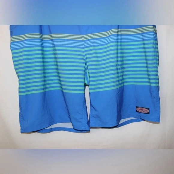 Vineyard Vines Striped Unlined Board Swim Shorts with Zippered Pocket Size 40 - Picture 3 of 14